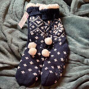 Gilligan & O'Malley Navy and White Knit Slipper Socks with Pompoms